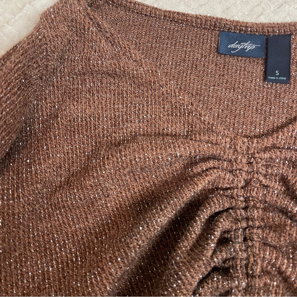 Daytrip Metallic Rust V-Neck Ruched Front Sweater - Picture 8 of 8